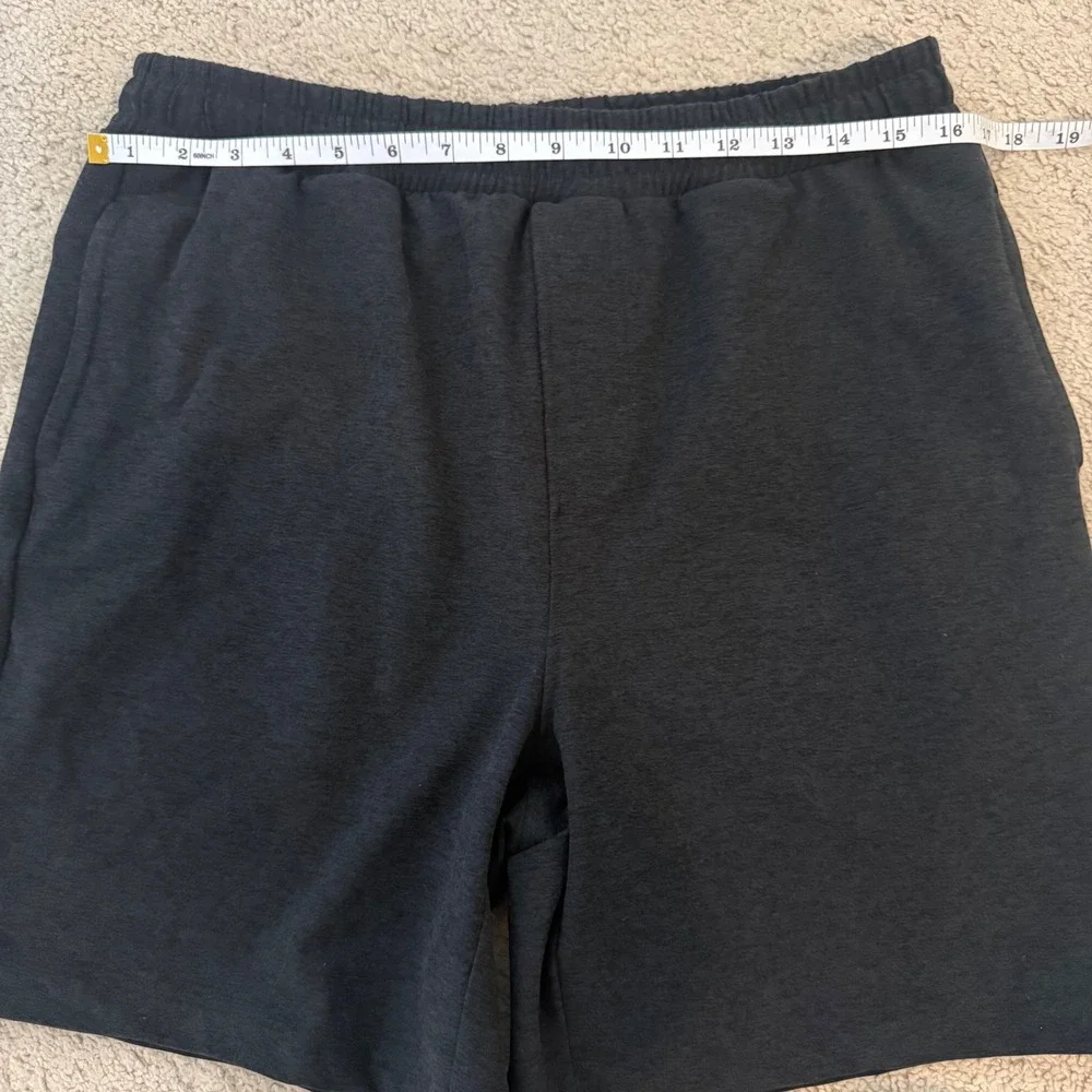 Beyond Yoga Take It Easy Sweat Shorts Mens Charcoal Heather Pockets Size‎ M